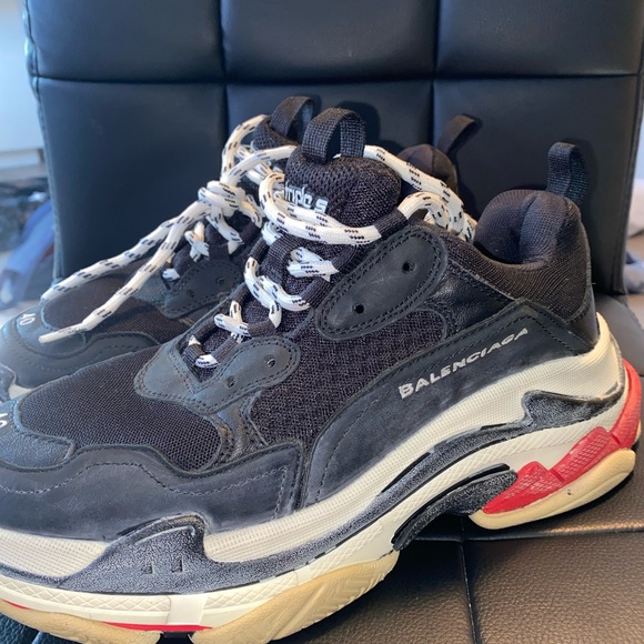 Authentic Triple s , older model (made in Italy) - Picture 6 of 7